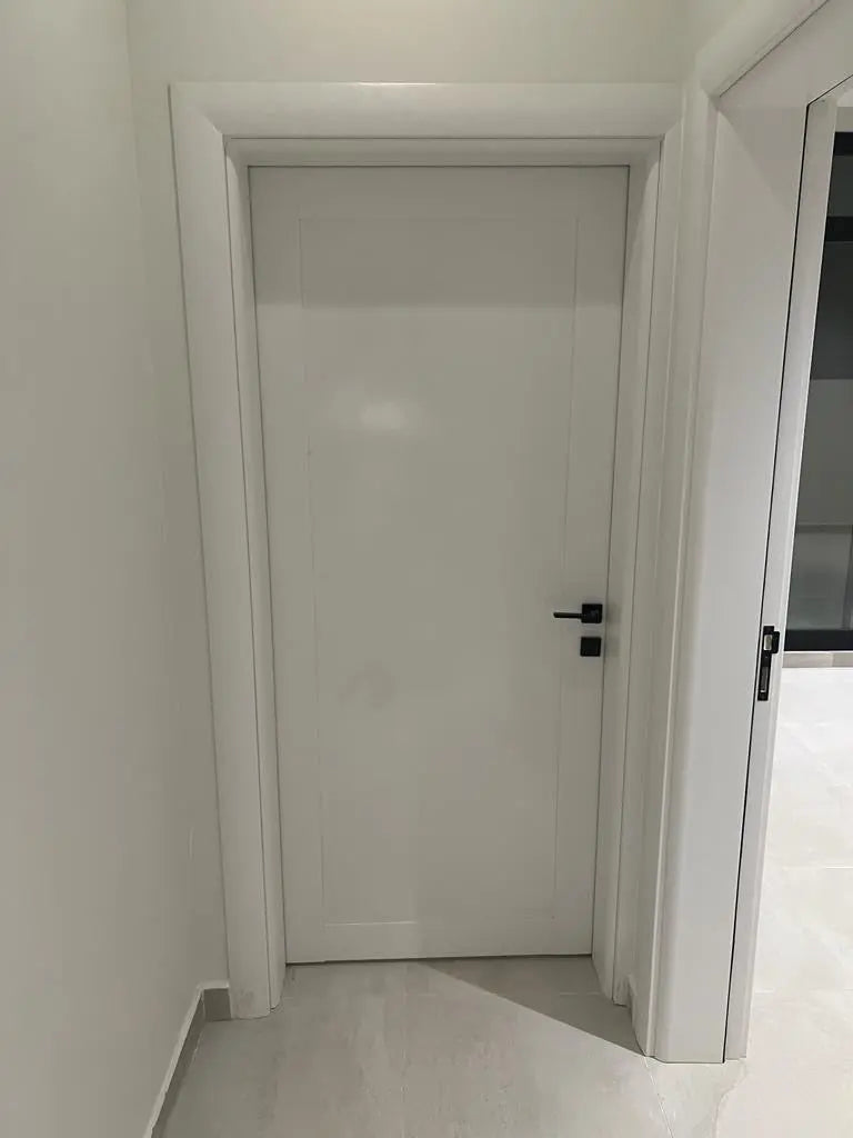 باب خشب ووتر بروف سادة - مقاوم للرطوبة - عامر للديكور