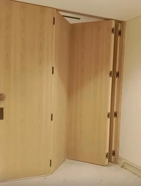 توريد وتركيب أبواب خشبية متحركة - حلول عصرية وعملية