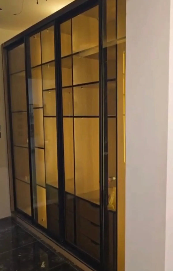 تصميم وتوريد الخزائن - حلول تخزين مخصصة وفاخرة